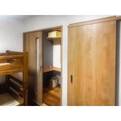 収納力はダウンせず、使い勝手の良い仕事スペースを造りました。