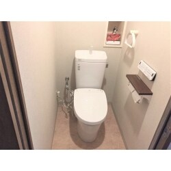 お掃除面も機能面もUPし、すっきり落ち着いた空間に変身しました。