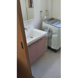 373.広々ボウルで快適な洗面化粧台
