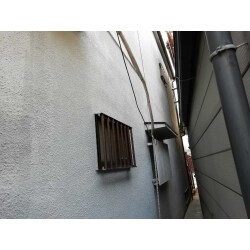 402.庇の撤去と外壁補修