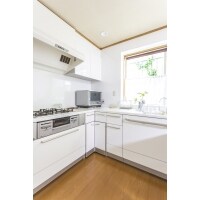 キッチンをL字型に変えて、家族と会話を楽しみたい。