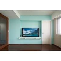 壁の厚みを活かして、テレビコーナーをつくる