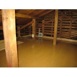 小屋裏収納を設け、お部屋を広々Na邸