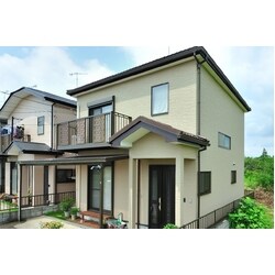 外壁と屋根を一新、床暖房設置で暖かいリビングに