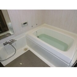 ユニットバスを交換せずリフォームで蘇らせました