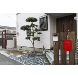 枕木を使ったお洒落な外構