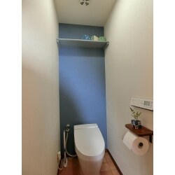 便器の交換だけでなく、居心地も考えたトイレリフォームです。