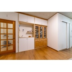 生活スタイルの変化から不自由を感じられていた動線を、構造をいじらない間取変更で改善。