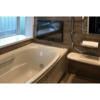 テレビのあるリラックス空間の浴室と使い易い洗面へリフォーム