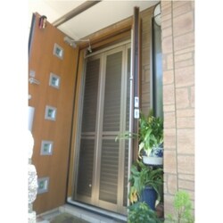 玄関ドア　網戸の取付