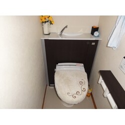 収納付トイレでスッキリ