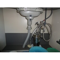 水栓交換無しで、ビルトイン浄水器の取付