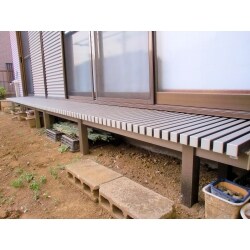 樹脂製の濡れ縁で耐久性アップ