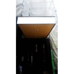 経年劣化した軒天の見た目が良くなりました。