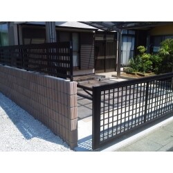 セットバックにより　使えるものは　再利用し　
なるべく　お客さまの　ご要望に合わせて
日々の打ち合わせを欠かさず施工いたしました。