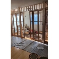 可動式間仕切りドアの設置