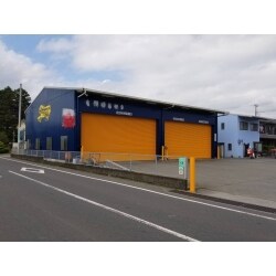 自動車工場の外壁の塗装工事を行いました。