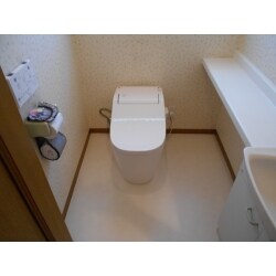 トイレのリフォーム工事を行いました。