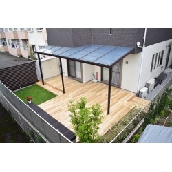 開放感と安心感を併せ持つお庭