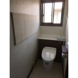 タンクレスで、手洗い付きのトイレに。