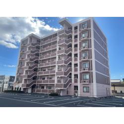 アステックペイント遮熱シリコン塗料を使用、
オールドローズとフォギーオレンジの２色を使用しています。
