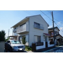 施工後の写真です。屋根・外壁ともに一段と明るくなりました！