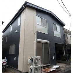 落ち着いて飽きのこない外壁。

