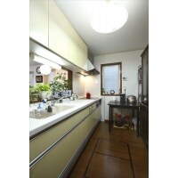 安全を考えて、IHクッキングヒーターを採用したキッチン