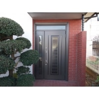 玄関ドアリフォーム