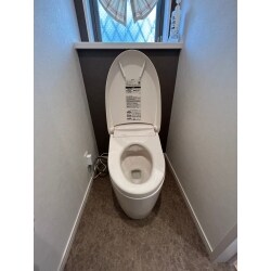施工したトイレは『ネオレストRS3』です。