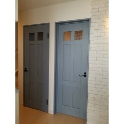 ドア交換工事を行いました。