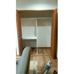 クローゼット内部造作工事を行いました。