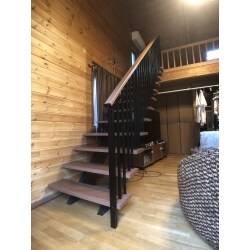 ロフト階段設置工事を行いました。