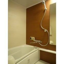 マンションユニットバス・洗面化粧台・トイレのお取替え工事のご依頼を受けました。お取替えの設備機器はいずれもＴＯＴＯ製品から選び、全体のイメージを統一しました。