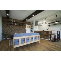 海風を感じる西海岸風インテリアに囲まれて