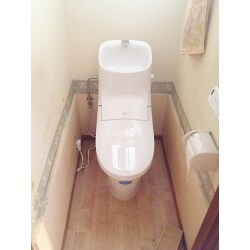お手入れのしやすいトイレへ