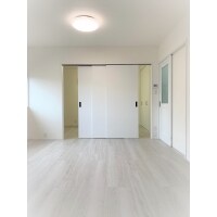 和室を広く明るい洋室に。使い勝手に合わせてオープンスタイルに