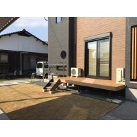 家族で過ごす憩いの庭