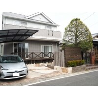 ナチュラルで柔らかい印象の駐車場