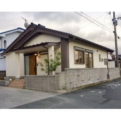 外壁塗装工事、リノベーションで新築のように生まれ変わります。
