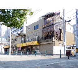 汚れ、ヒビが目立つ外壁を塗装させていただきました！