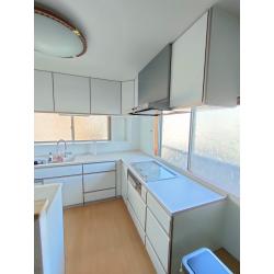 明るく開放感のあるキッチンで家族との会話も広がります