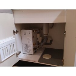 小型電気温水器で冬でも快適になりました。