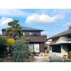 ツヤと深みのあるブラウンカラーでの塗装リフォームで、新築の様に美しい外観へ