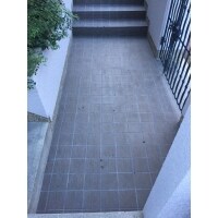 タイルの劣化が気になるアプローチをきれいに