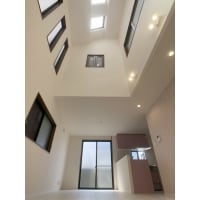 大人ピンクのLDK空間