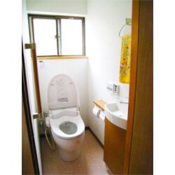手洗いもついて、きれいでスッキリとした清潔感のある明るい空間になりました。