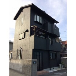 お客様のお住まいに合わせた内装改修とイメージをガラっと変化させた外壁塗装は、まるで新築のようなリフォームに！！