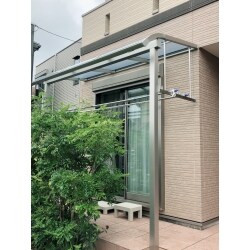 物干し竿は高さの調整できるタイプを採用しました。
