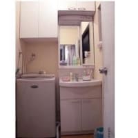 吊戸棚でスッキリ収納の洗面所